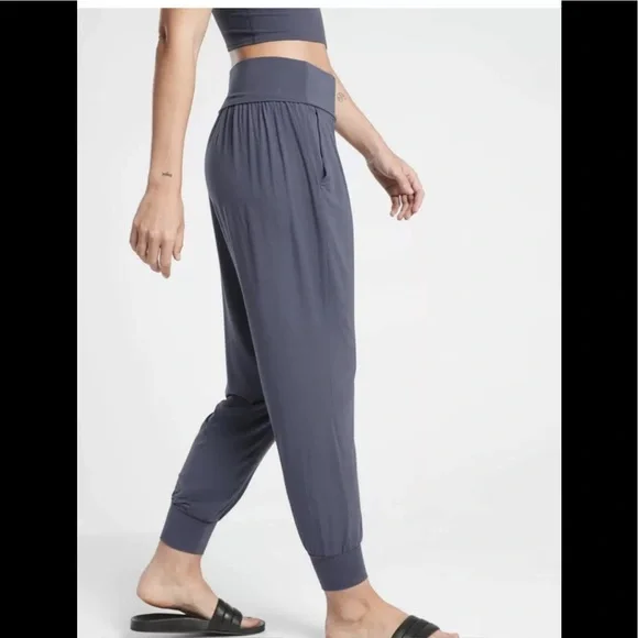 Athleta Studio Jogger Medieval Violet 446680 - Picture 3 of 7